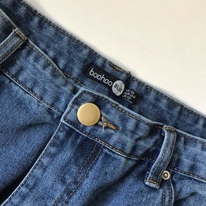 BOOHOO MOM JEANS